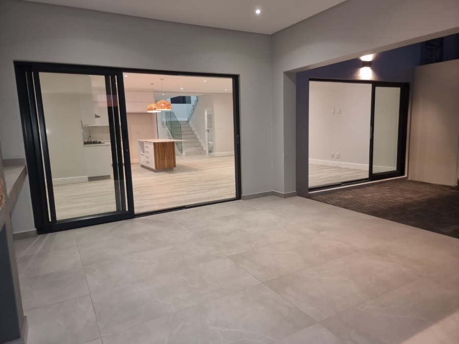 4 Bedroom Property for Sale in Sandown Western Cape